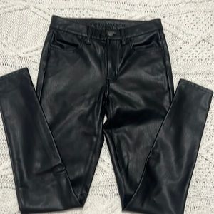 AE faux Leather skinny jeans super stretch size 6 XLong